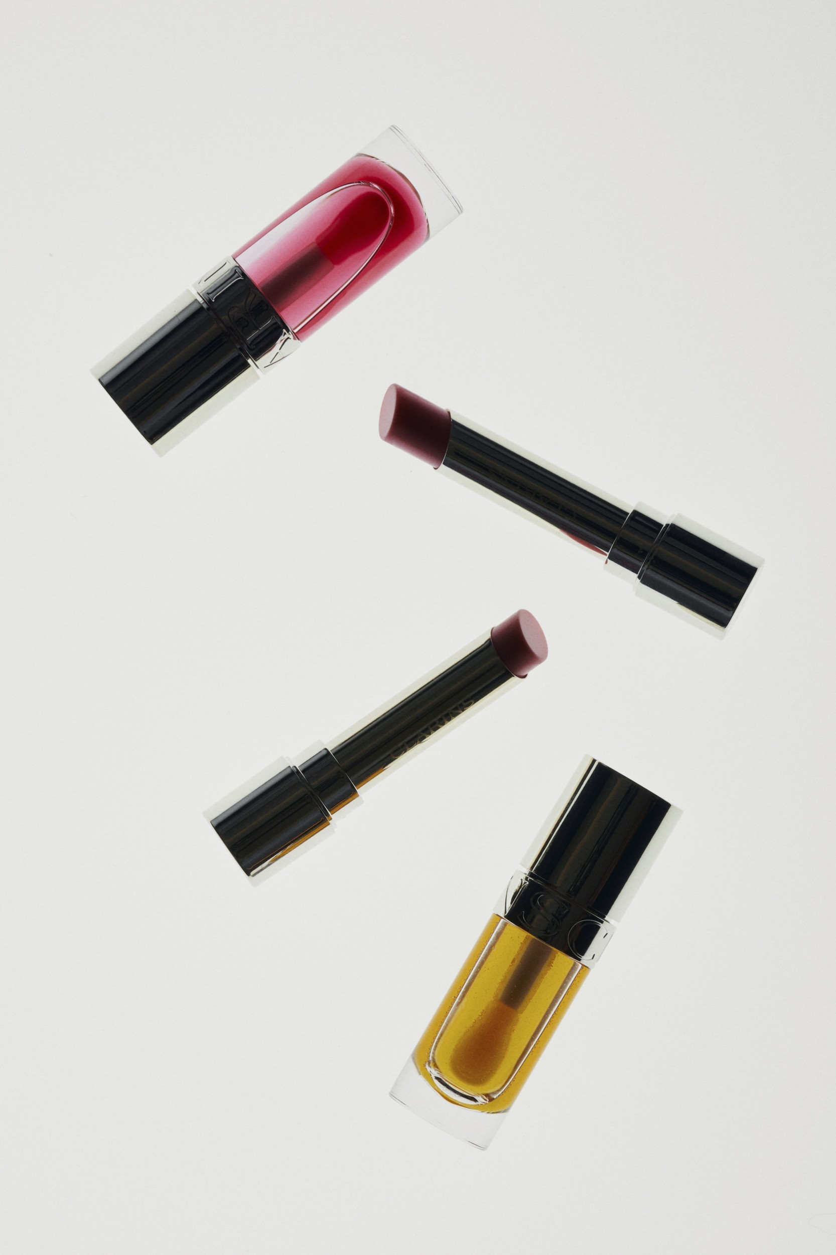 clarins_mu24_zoe_kovacs_240229_oil_product_routine_0027.jpg