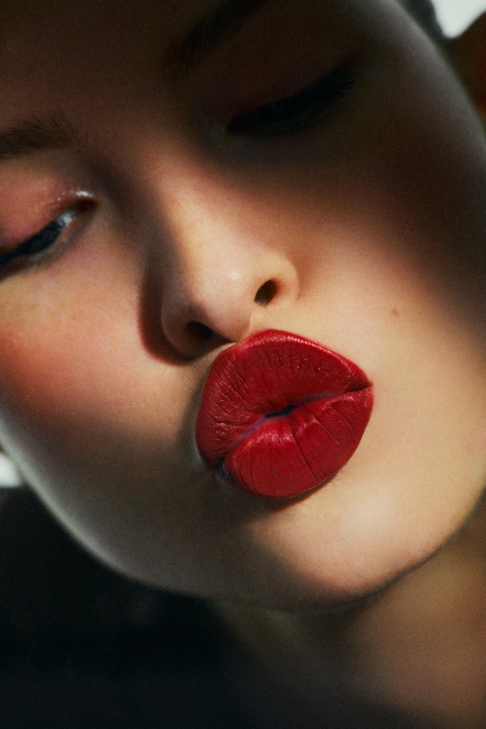 kylie_cosmetics_01-02_02_2023_611_you_could_never_410_an_apple_a_day415474-copie.jpg