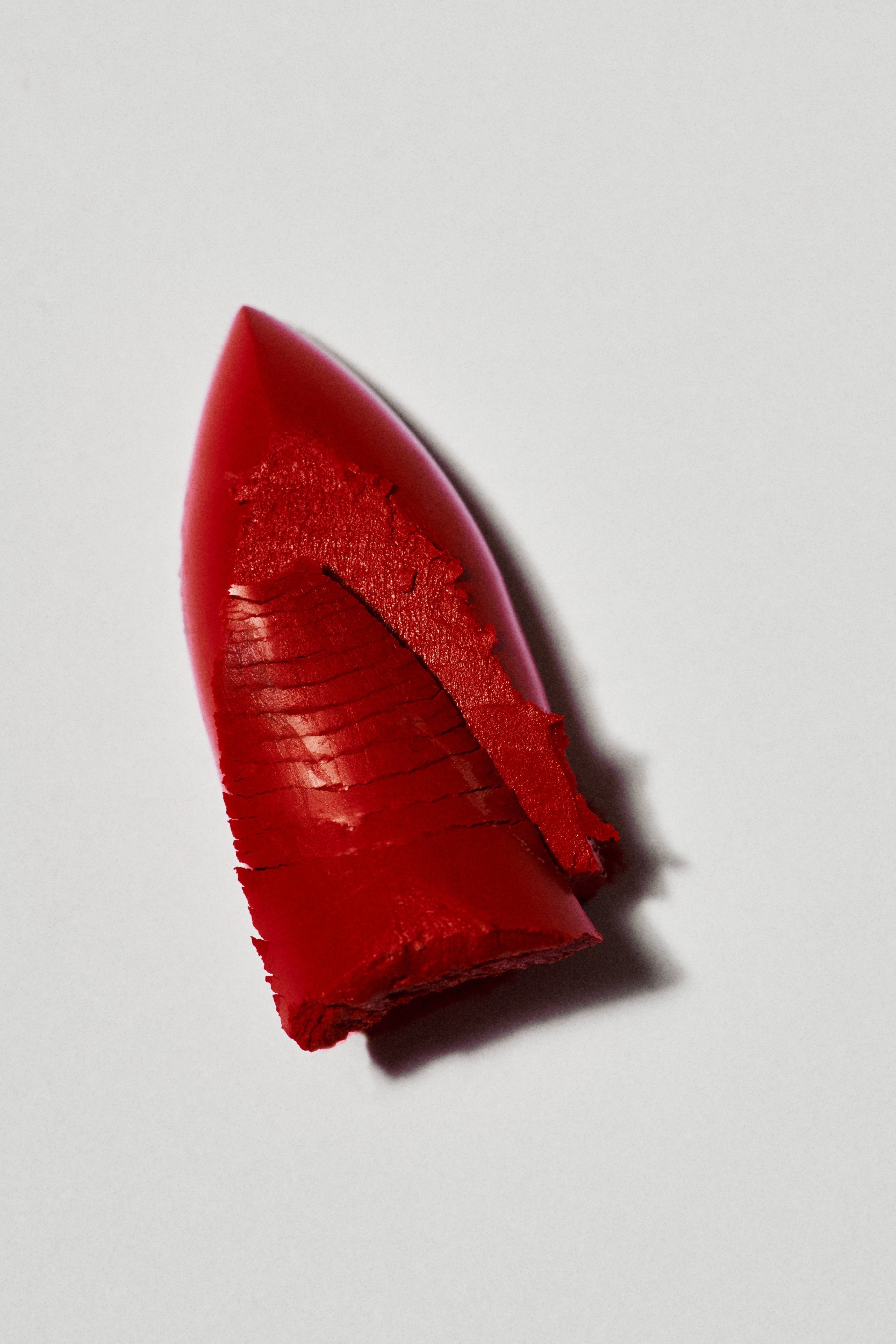 kylie_cosmetics_01-02_02_2023_417638.jpg